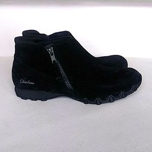 NWOB Skechers shoes